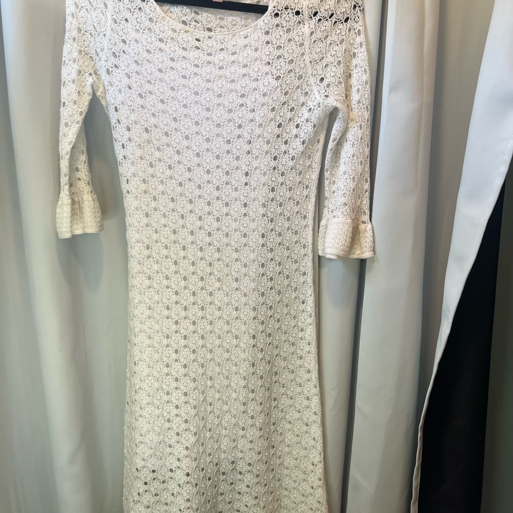 Lilly Pulitzer White Sheath Dress with Bell Sleeves - Picture 2 of 8